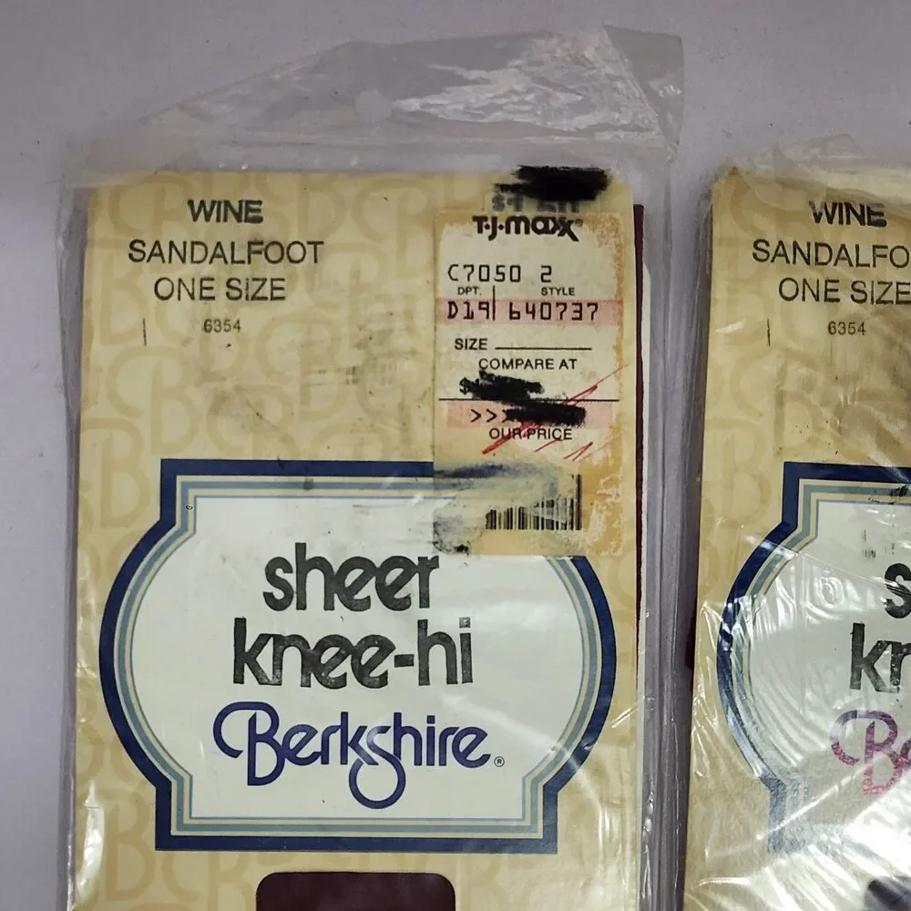 Vintage Berkshire Sheer Knee-Hi Stockings Nylon Sandalfoot Wide Comfort Top Set